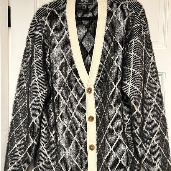 Forever 21 Men Sweater Cardigan Size Medium Black & White Buttons Unisex - Picture 1 of 4